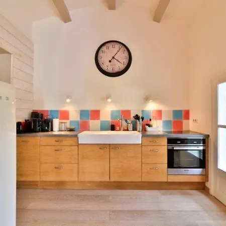 Seaside With Tennis Courts * Єр