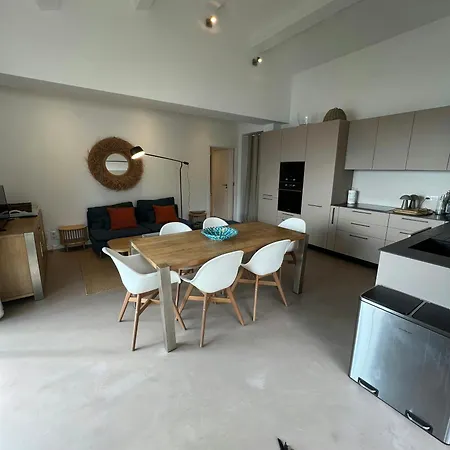 Seaside With Tennis Courts *