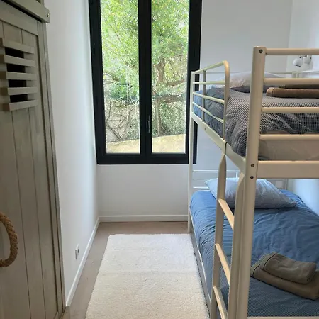 Seaside With Tennis Courts Будинок відпочинку *