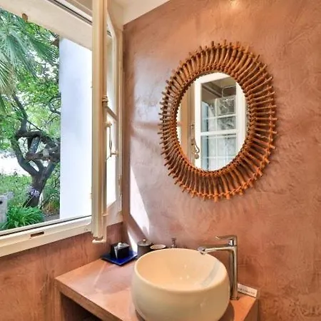 Seaside With Tennis Courts Holiday home *