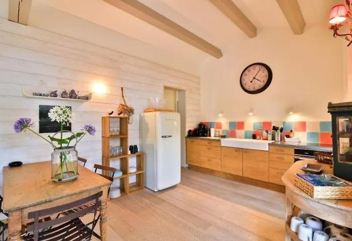 Seaside With Tennis Courts Holiday home