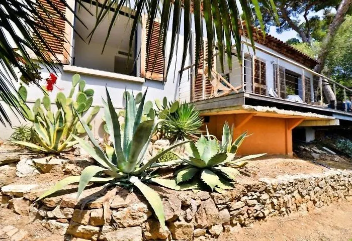 Casa de Férias Seaside With Tennis Courts