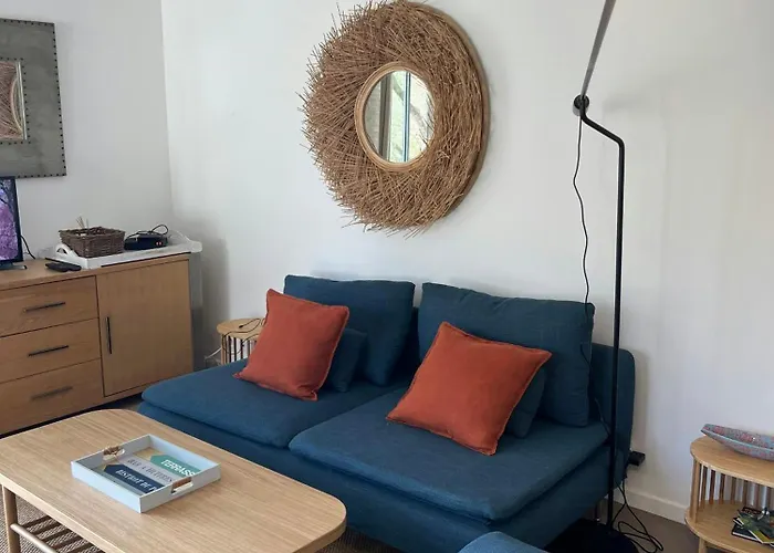 Seaside With Tennis Courts