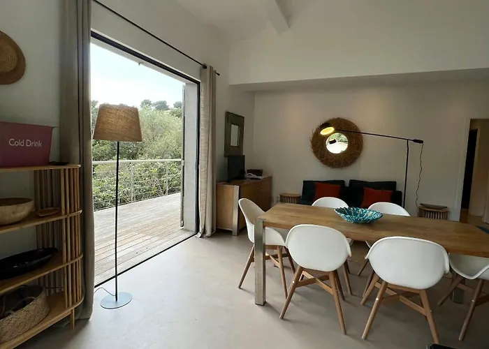 Casa de Férias Seaside With Tennis Courts