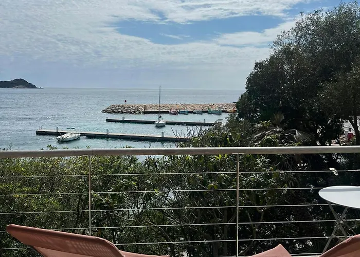 Casa de Férias Seaside With Tennis Courts Hyères